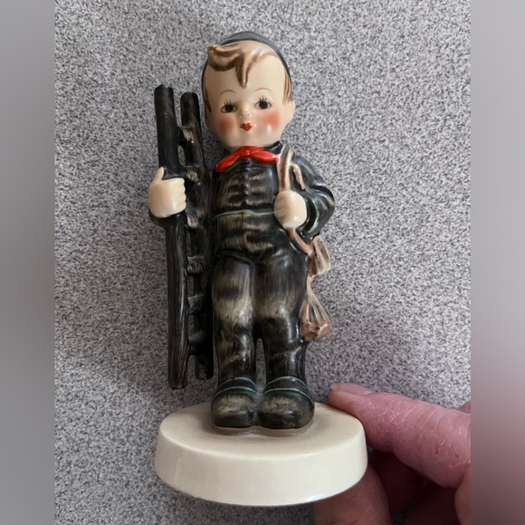 Hummel Chimney Sweep Figurine Rare Vintage - Picture 3 of 4